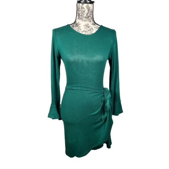 Francesca's Bell Sleeve Raquel Wrap Skirt Hacci Mini Dress Green Size Sm… - Picture 4 of 9